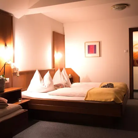 Szálloda Restaurant Platzer 3*
